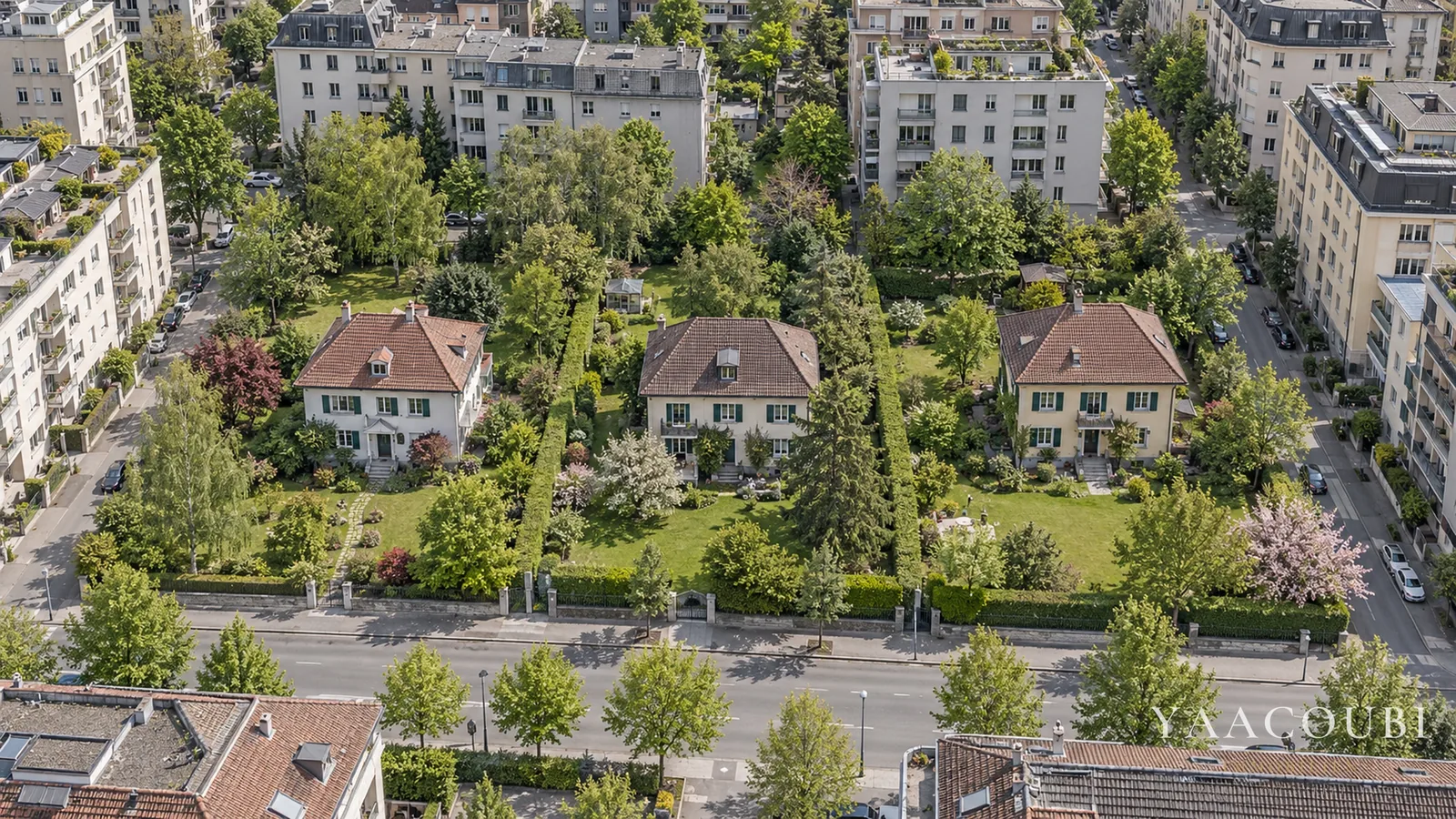 Drei Hausparzellen, gemeinsam entwickelt zu einem Wohnensemble, Heute